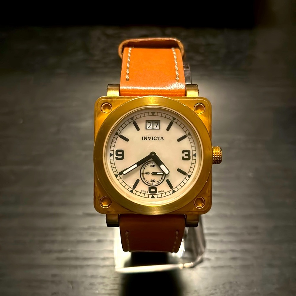 Invicta Corduba Collection watch.  Mother of Pearl face. Unisex watch.